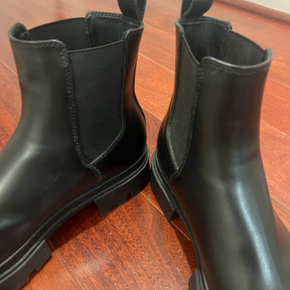 Men's Black Chelsea Boots